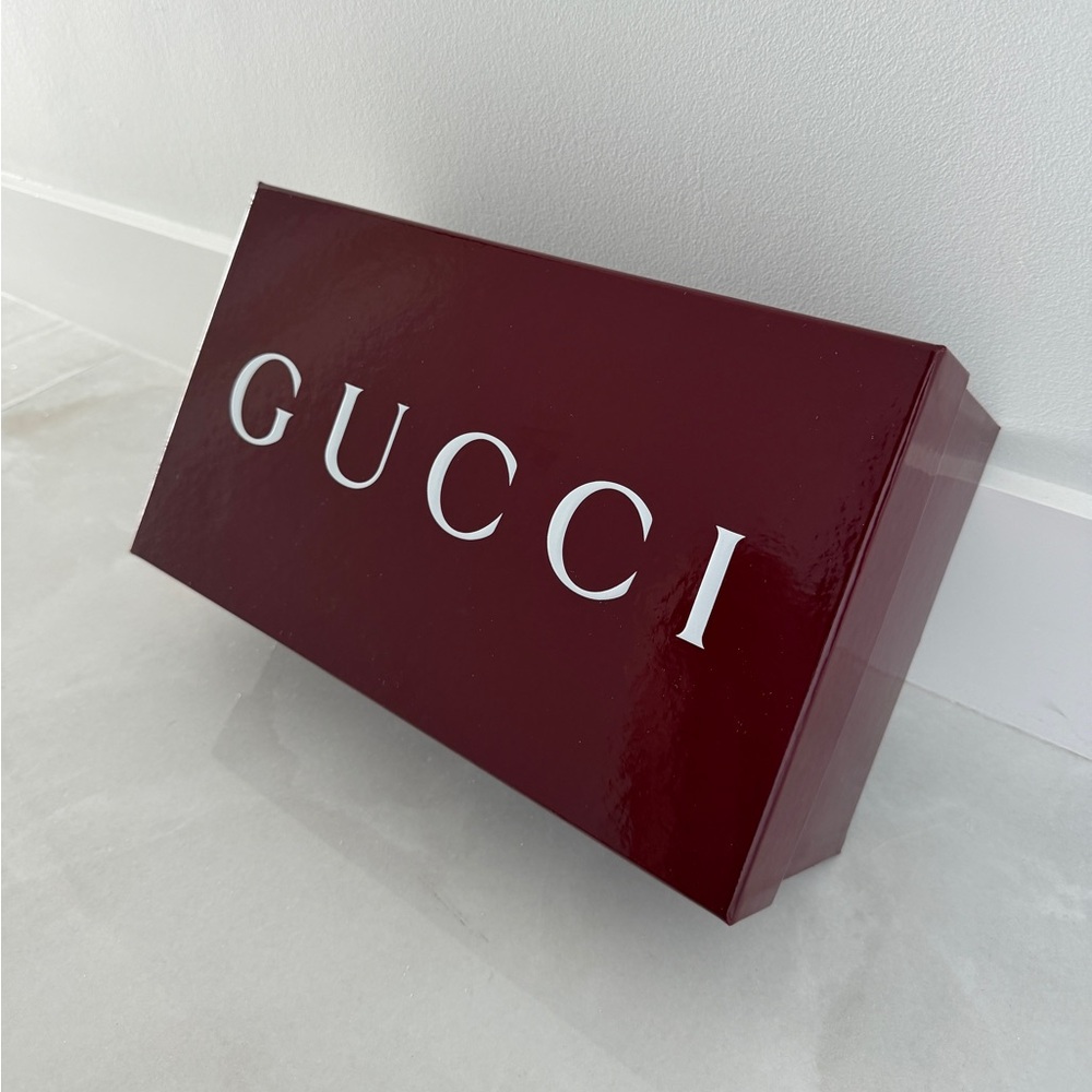 Newest Gucci Ancora Red Men’s Sneaker Shoe Box